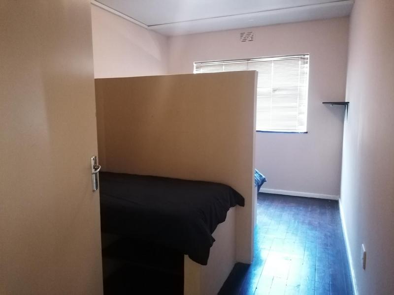 8 Bedroom Property for Sale in Maitland Western Cape